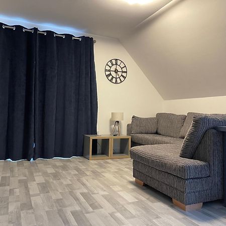 Lochside Loft - Self Catering Apartment For 2 In A Great Location For Inverness Airport And Both Cabot Highlands & Nairn Golf Courses Kültér fotó