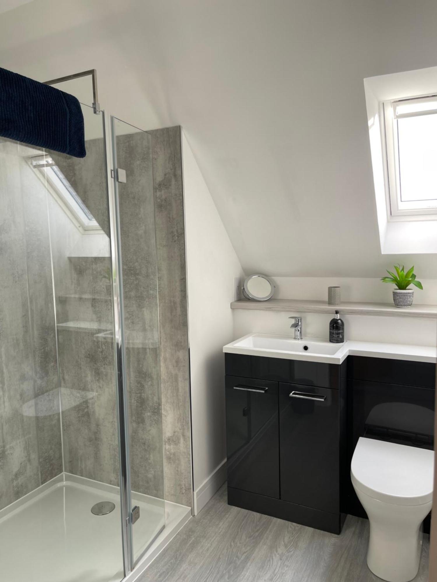 Lochside Loft - Self Catering Apartment For 2 In A Great Location For Inverness Airport And Both Cabot Highlands & Nairn Golf Courses Kültér fotó